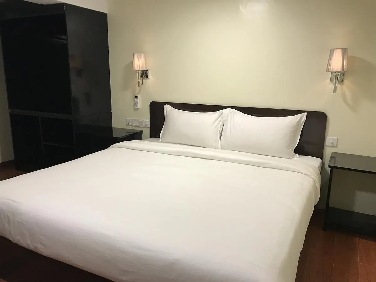 Classic Rose Motel Yangon