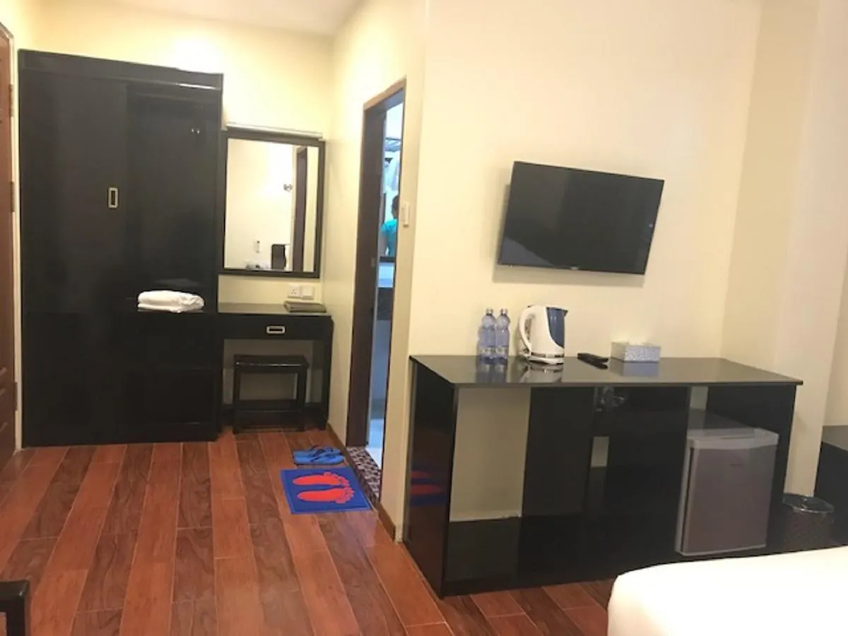Classic Rose Motel Yangon