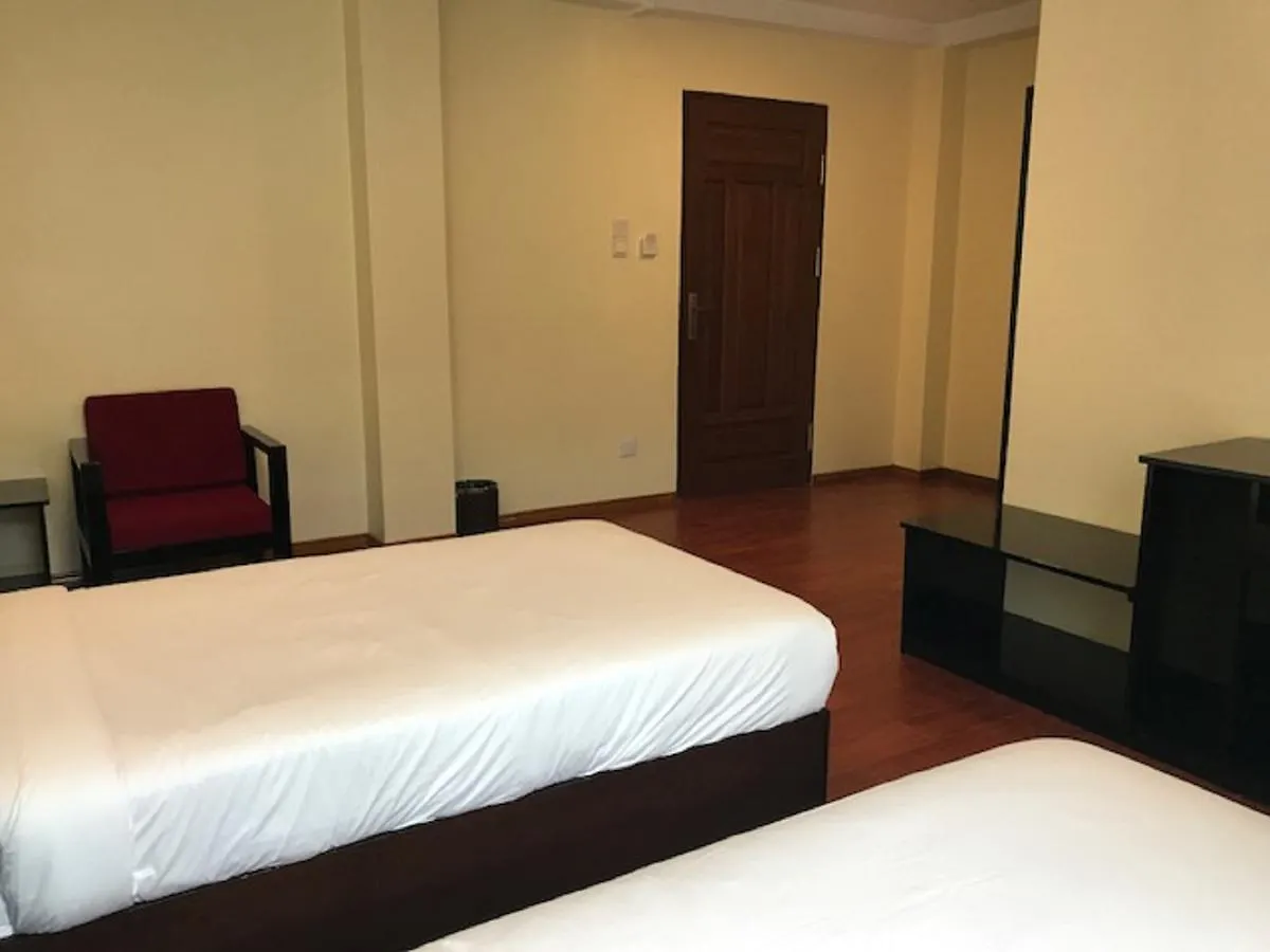 Classic Rose Motel Yangon 2*,