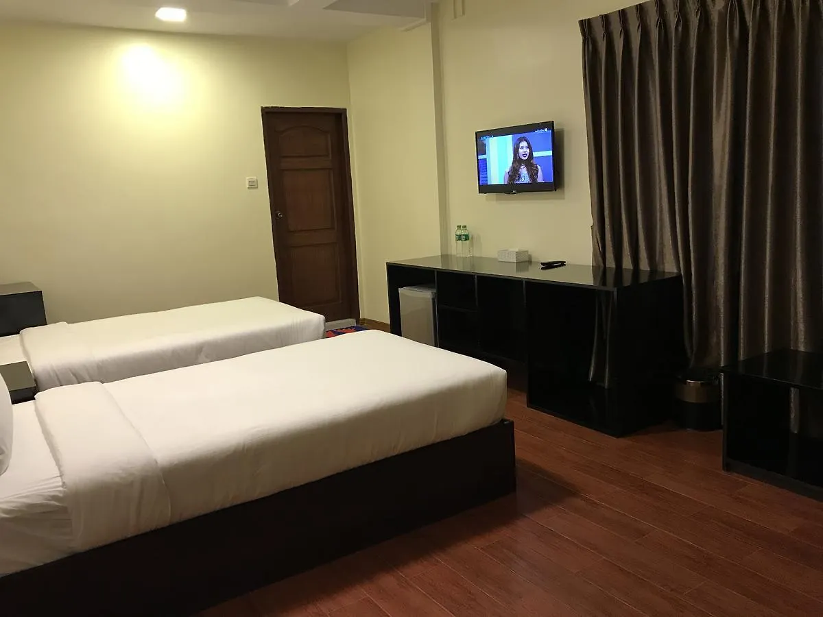 Classic Rose Motel Yangon 2*,  Myanmar
